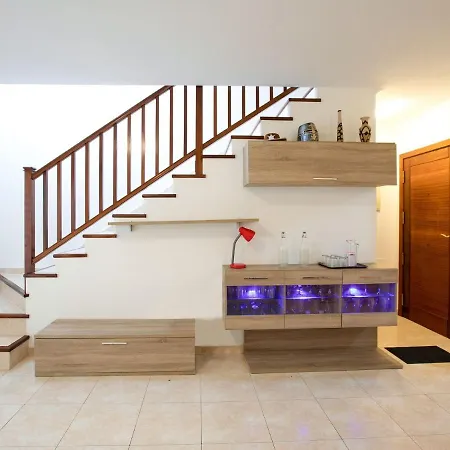 Simplistic Holiday In Playa Blanca With Garden Ferienhaus Playa Blanca (Lanzarote)